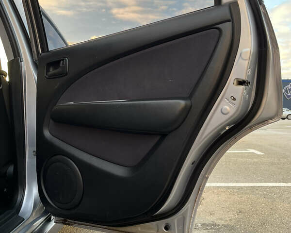 Серый Мицубиси Аутлендер, объемом двигателя 2 л и пробегом 138 тыс. км за 7000 $, фото 17 на Automoto.ua