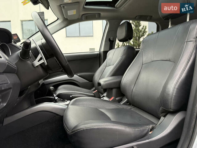 Сірий Міцубісі Аутлендер, об'ємом двигуна 2.2 л та пробігом 236 тис. км за 9800 $, фото 44 на Automoto.ua
