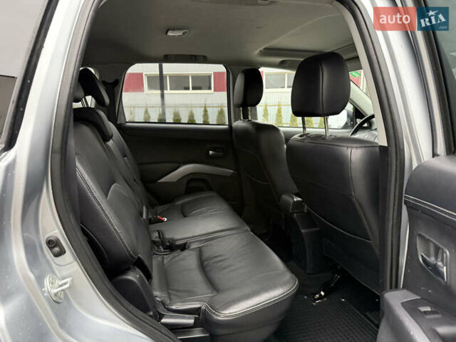 Сірий Міцубісі Аутлендер, об'ємом двигуна 2.2 л та пробігом 236 тис. км за 9800 $, фото 25 на Automoto.ua