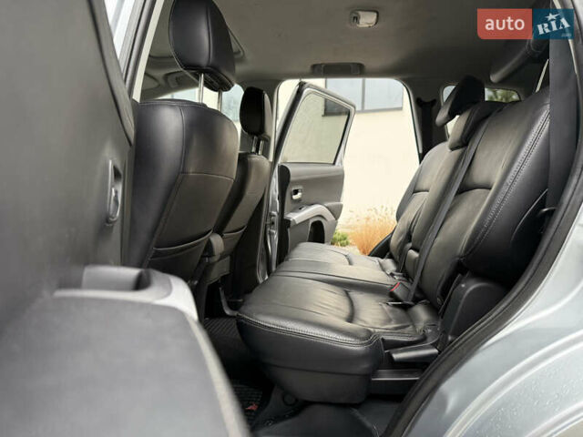 Сірий Міцубісі Аутлендер, об'ємом двигуна 2.2 л та пробігом 236 тис. км за 9800 $, фото 27 на Automoto.ua