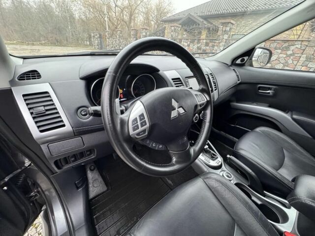 Серый Мицубиси Аутлендер, объемом двигателя 2.2 л и пробегом 289 тыс. км за 11300 $, фото 11 на Automoto.ua
