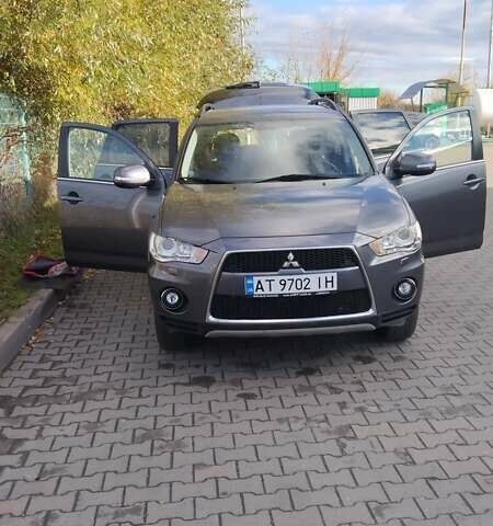 Серый Мицубиси Аутлендер, объемом двигателя 2.3 л и пробегом 294 тыс. км за 9600 $, фото 11 на Automoto.ua