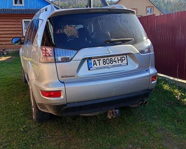 Серый Мицубиси Аутлендер, объемом двигателя 2.2 л и пробегом 236 тыс. км за 10500 $, фото 9 на Automoto.ua