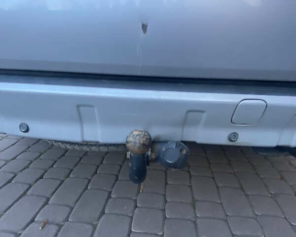 Серый Мицубиси Аутлендер, объемом двигателя 2 л и пробегом 286 тыс. км за 10300 $, фото 6 на Automoto.ua