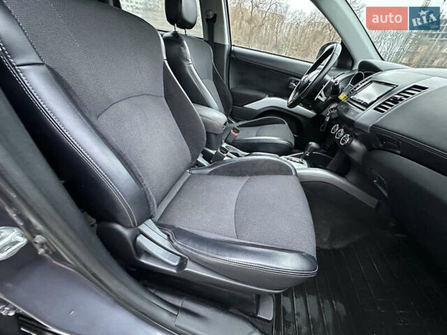 Серый Мицубиси Аутлендер, объемом двигателя 2.4 л и пробегом 270 тыс. км за 8450 $, фото 10 на Automoto.ua