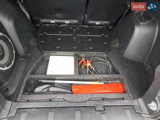 Серый Мицубиси Аутлендер, объемом двигателя 2.3 л и пробегом 263 тыс. км за 11400 $, фото 18 на Automoto.ua