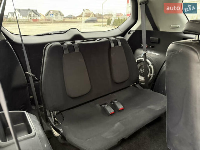 Сірий Міцубісі Аутлендер, об'ємом двигуна 2.2 л та пробігом 236 тис. км за 9800 $, фото 24 на Automoto.ua