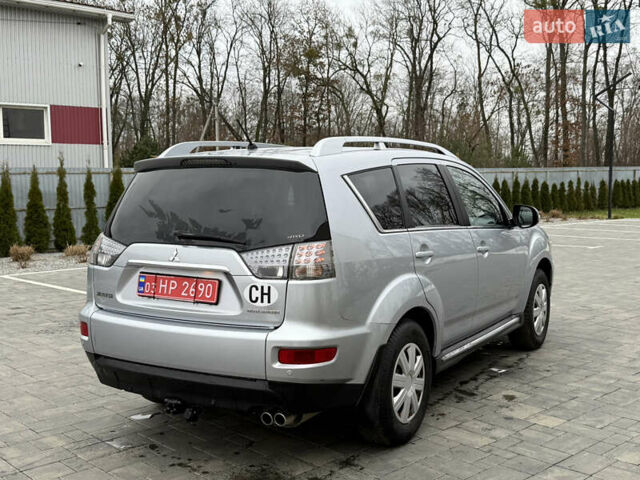 Сірий Міцубісі Аутлендер, об'ємом двигуна 2.2 л та пробігом 236 тис. км за 9800 $, фото 4 на Automoto.ua