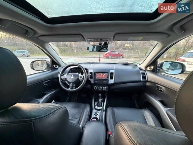 Серый Мицубиси Аутлендер, объемом двигателя 2.18 л и пробегом 294 тыс. км за 10799 $, фото 10 на Automoto.ua