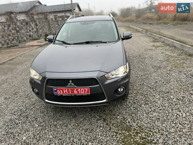 Серый Мицубиси Аутлендер, объемом двигателя 2.2 л и пробегом 289 тыс. км за 11300 $, фото 6 на Automoto.ua