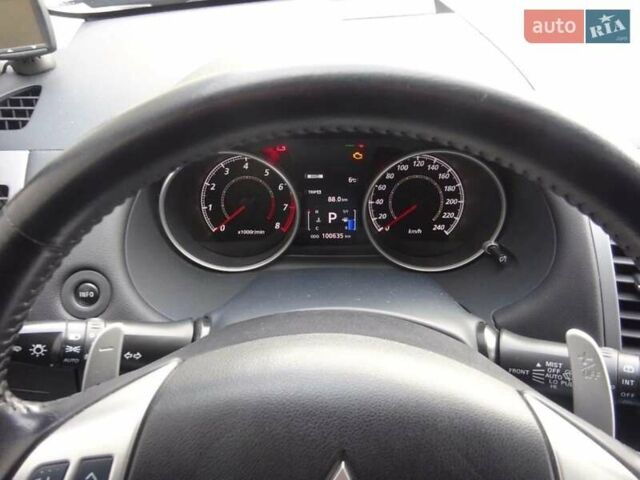 Серый Мицубиси Аутлендер, объемом двигателя 2.4 л и пробегом 101 тыс. км за 6500 $, фото 17 на Automoto.ua