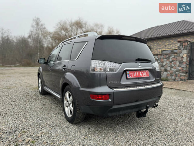 Серый Мицубиси Аутлендер, объемом двигателя 2.2 л и пробегом 289 тыс. км за 11300 $, фото 29 на Automoto.ua