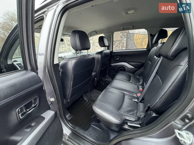 Серый Мицубиси Аутлендер, объемом двигателя 2.2 л и пробегом 289 тыс. км за 11300 $, фото 49 на Automoto.ua