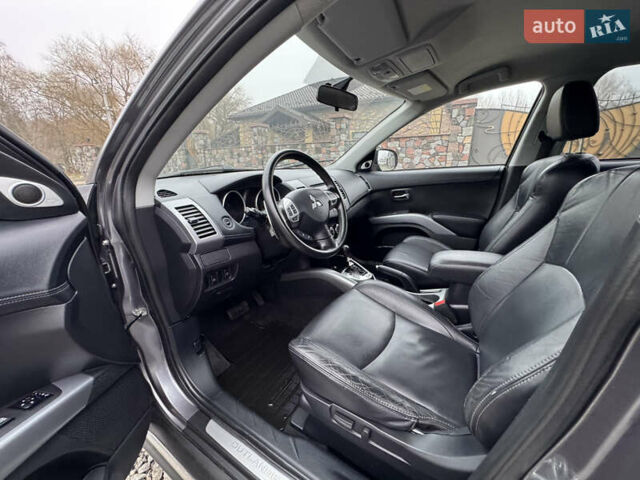 Серый Мицубиси Аутлендер, объемом двигателя 2.2 л и пробегом 289 тыс. км за 11300 $, фото 42 на Automoto.ua