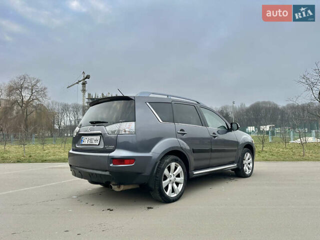 Серый Мицубиси Аутлендер, объемом двигателя 2.4 л и пробегом 270 тыс. км за 8450 $, фото 4 на Automoto.ua