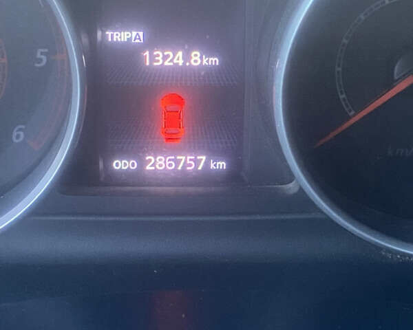 Серый Мицубиси Аутлендер, объемом двигателя 2 л и пробегом 286 тыс. км за 10300 $, фото 14 на Automoto.ua