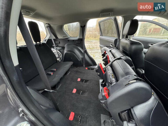 Серый Мицубиси Аутлендер, объемом двигателя 2.2 л и пробегом 289 тыс. км за 11300 $, фото 60 на Automoto.ua