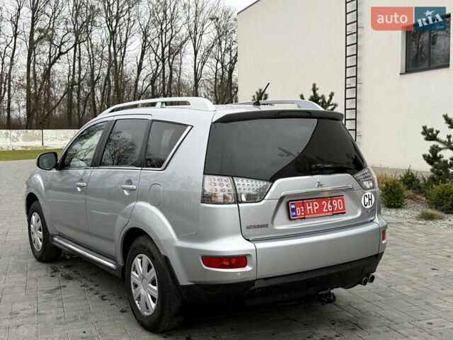 Сірий Міцубісі Аутлендер, об'ємом двигуна 2.2 л та пробігом 236 тис. км за 9800 $, фото 6 на Automoto.ua
