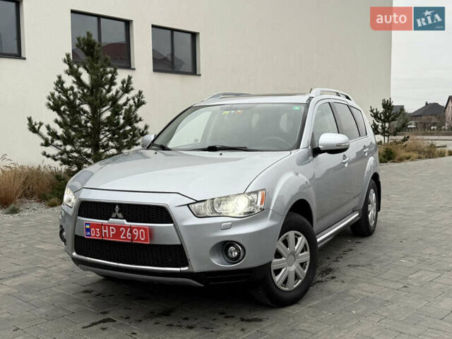 Сірий Міцубісі Аутлендер, об'ємом двигуна 2.2 л та пробігом 236 тис. км за 9800 $, фото 10 на Automoto.ua