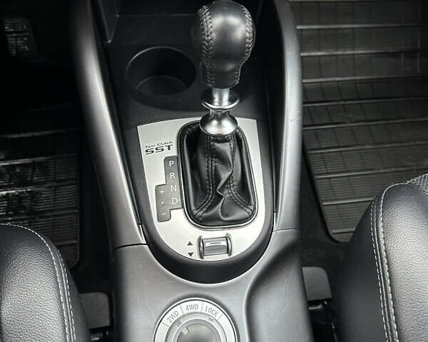 Серый Мицубиси Аутлендер, объемом двигателя 2.2 л и пробегом 217 тыс. км за 10900 $, фото 15 на Automoto.ua