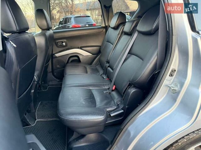 Серый Мицубиси Аутлендер, объемом двигателя 2.18 л и пробегом 294 тыс. км за 10799 $, фото 15 на Automoto.ua