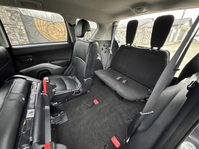 Серый Мицубиси Аутлендер, объемом двигателя 2.2 л и пробегом 289 тыс. км за 11300 $, фото 17 на Automoto.ua