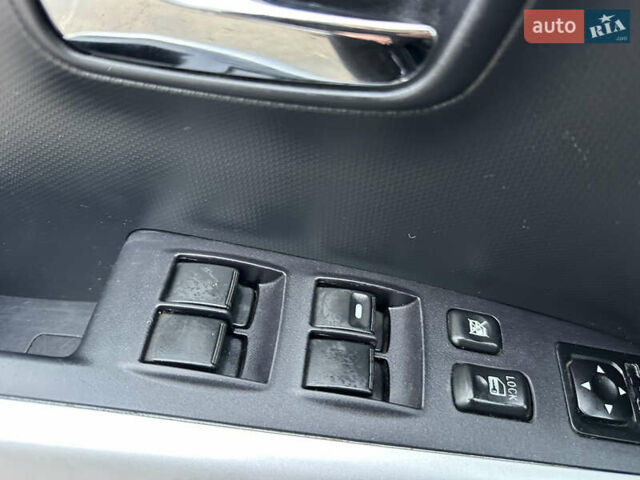 Серый Мицубиси Аутлендер, объемом двигателя 2.4 л и пробегом 270 тыс. км за 8450 $, фото 20 на Automoto.ua