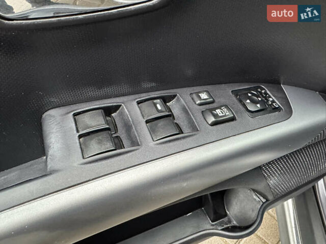 Серый Мицубиси Аутлендер, объемом двигателя 2.2 л и пробегом 230 тыс. км за 11000 $, фото 26 на Automoto.ua