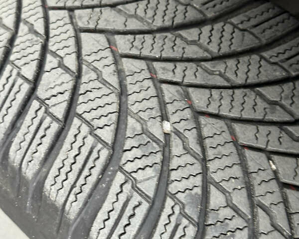 Сірий Міцубісі Аутлендер, об'ємом двигуна 2.2 л та пробігом 236 тис. км за 9800 $, фото 12 на Automoto.ua