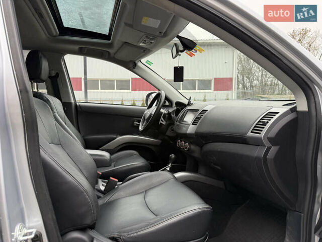 Сірий Міцубісі Аутлендер, об'ємом двигуна 2.2 л та пробігом 236 тис. км за 9800 $, фото 33 на Automoto.ua