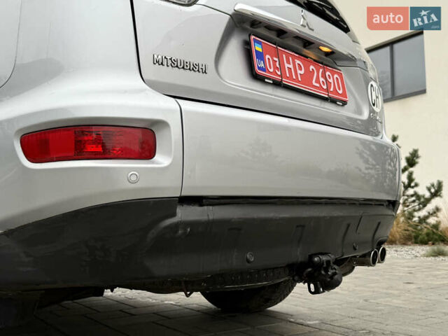Сірий Міцубісі Аутлендер, об'ємом двигуна 2.2 л та пробігом 236 тис. км за 9800 $, фото 7 на Automoto.ua