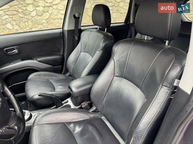 Серый Мицубиси Аутлендер, объемом двигателя 2.2 л и пробегом 230 тыс. км за 11000 $, фото 20 на Automoto.ua