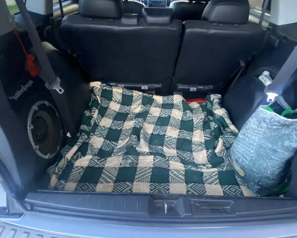 Серый Мицубиси Аутлендер, объемом двигателя 2 л и пробегом 286 тыс. км за 10300 $, фото 9 на Automoto.ua