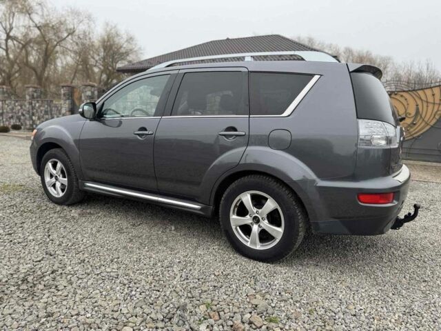 Серый Мицубиси Аутлендер, объемом двигателя 2.2 л и пробегом 289 тыс. км за 11300 $, фото 8 на Automoto.ua