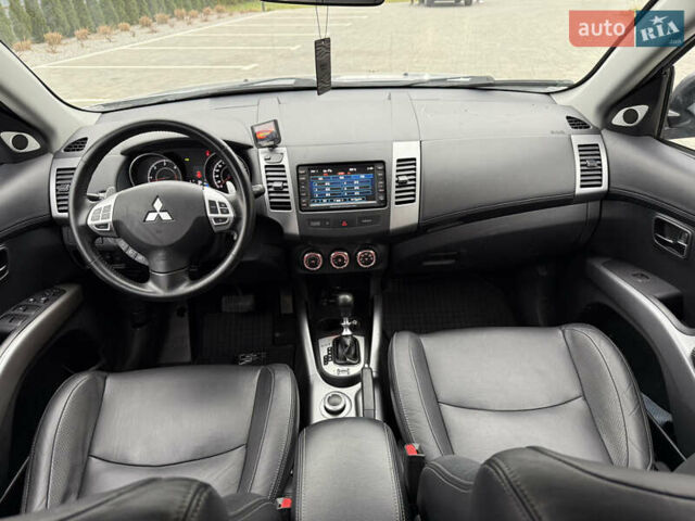 Сірий Міцубісі Аутлендер, об'ємом двигуна 2.2 л та пробігом 236 тис. км за 9800 $, фото 31 на Automoto.ua