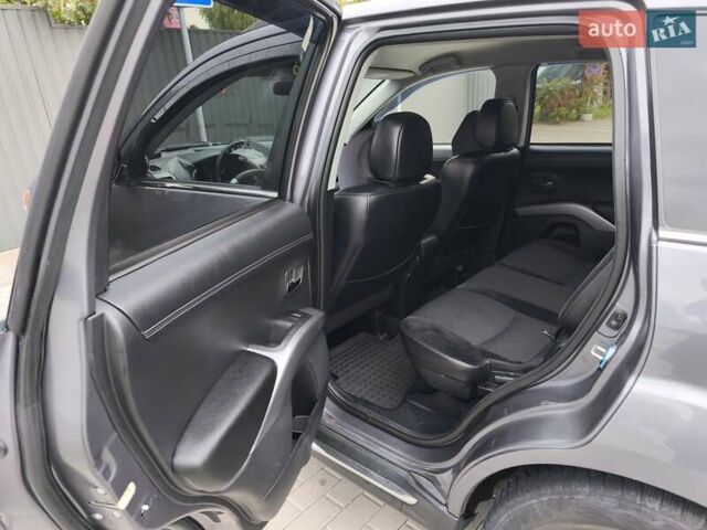 Серый Мицубиси Аутлендер, объемом двигателя 2.3 л и пробегом 263 тыс. км за 11400 $, фото 9 на Automoto.ua