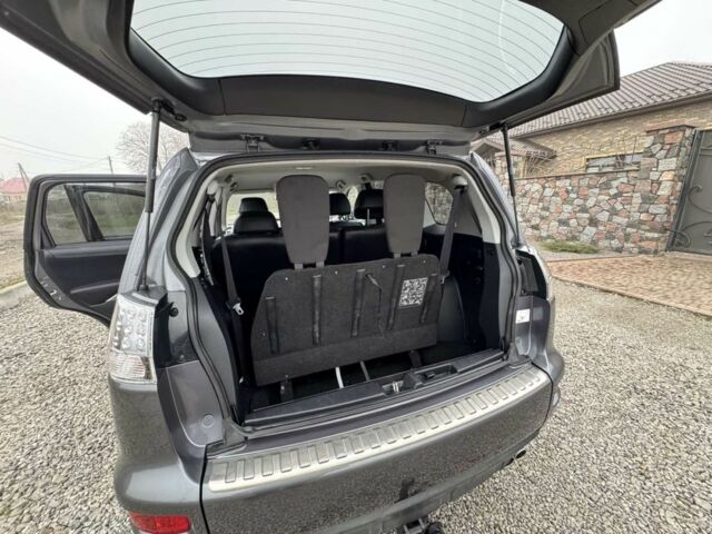 Серый Мицубиси Аутлендер, объемом двигателя 2.2 л и пробегом 289 тыс. км за 11300 $, фото 16 на Automoto.ua