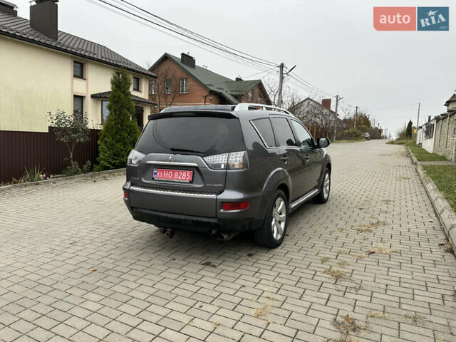 Серый Мицубиси Аутлендер, объемом двигателя 2.2 л и пробегом 217 тыс. км за 10900 $, фото 6 на Automoto.ua