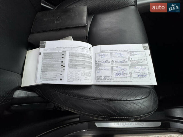 Серый Мицубиси Аутлендер, объемом двигателя 2.2 л и пробегом 289 тыс. км за 11300 $, фото 70 на Automoto.ua