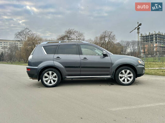 Серый Мицубиси Аутлендер, объемом двигателя 2.4 л и пробегом 270 тыс. км за 8450 $, фото 5 на Automoto.ua