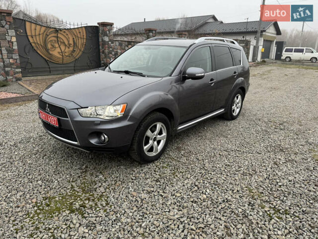 Серый Мицубиси Аутлендер, объемом двигателя 2.2 л и пробегом 289 тыс. км за 11300 $, фото 1 на Automoto.ua