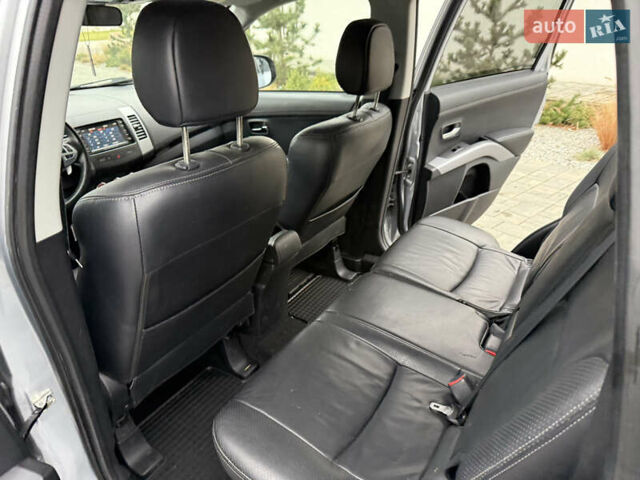 Сірий Міцубісі Аутлендер, об'ємом двигуна 2.2 л та пробігом 236 тис. км за 9800 $, фото 29 на Automoto.ua