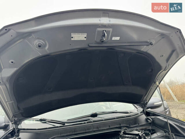 Серый Мицубиси Аутлендер, объемом двигателя 2.2 л и пробегом 289 тыс. км за 11300 $, фото 75 на Automoto.ua