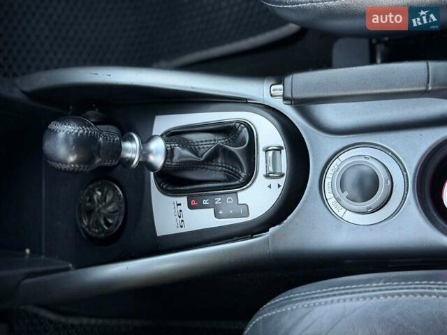 Серый Мицубиси Аутлендер, объемом двигателя 2.18 л и пробегом 294 тыс. км за 10799 $, фото 19 на Automoto.ua