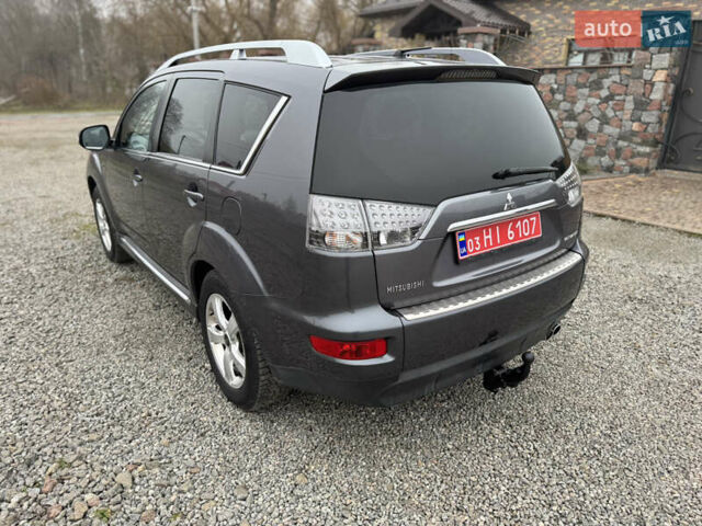 Серый Мицубиси Аутлендер, объемом двигателя 2.2 л и пробегом 289 тыс. км за 11300 $, фото 27 на Automoto.ua
