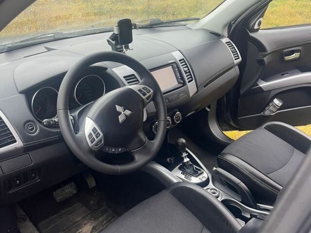 Сірий Міцубісі Аутлендер, об'ємом двигуна 2.2 л та пробігом 197 тис. км за 11500 $, фото 4 на Automoto.ua