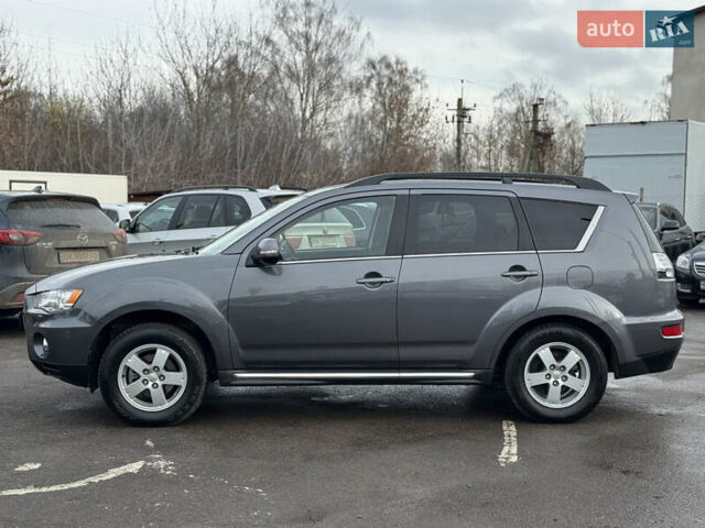 Серый Мицубиси Аутлендер, объемом двигателя 2.2 л и пробегом 211 тыс. км за 11999 $, фото 7 на Automoto.ua