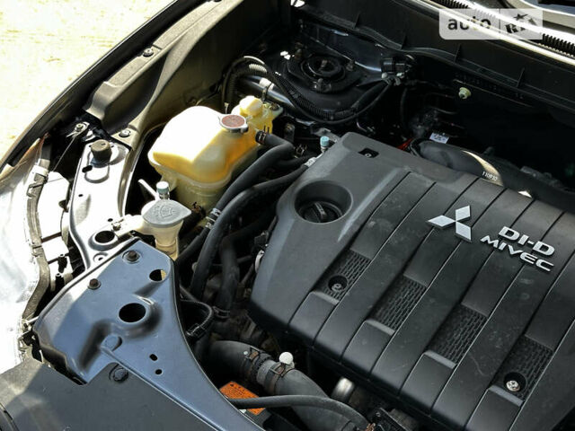 Сірий Міцубісі Аутлендер, об'ємом двигуна 2.2 л та пробігом 190 тис. км за 11999 $, фото 42 на Automoto.ua