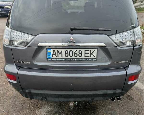 Серый Мицубиси Аутлендер, объемом двигателя 2.2 л и пробегом 204 тыс. км за 10200 $, фото 4 на Automoto.ua