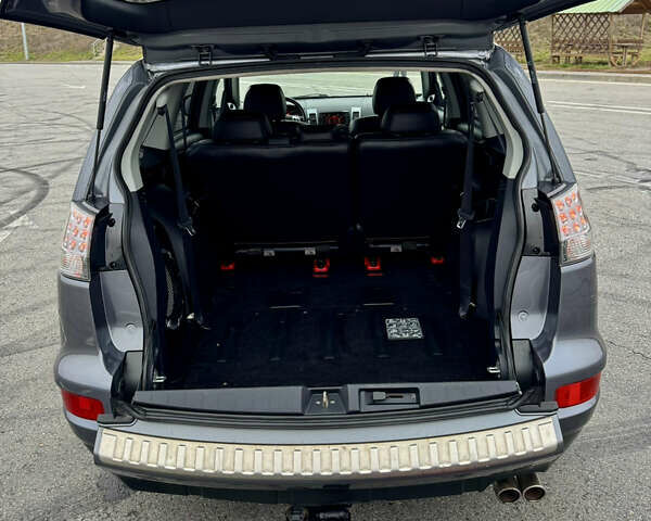 Серый Мицубиси Аутлендер, объемом двигателя 2.2 л и пробегом 160 тыс. км за 11350 $, фото 44 на Automoto.ua